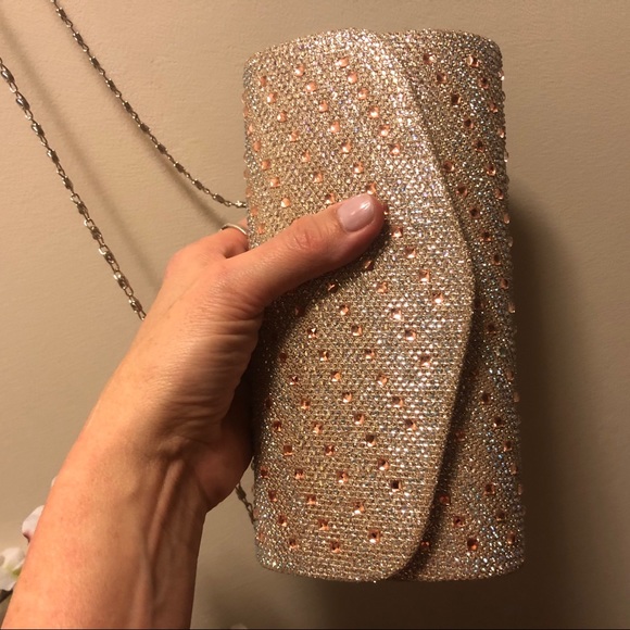 Formal Clutch Purse: Removable Strap - Picture 2 of 5